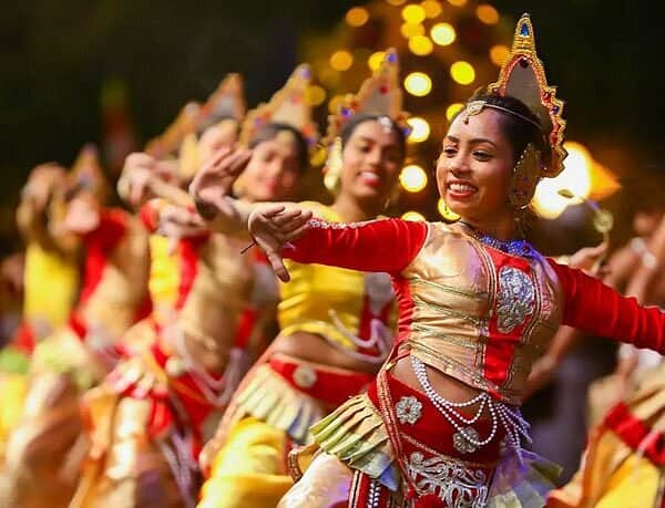 kandy-esala-perahara