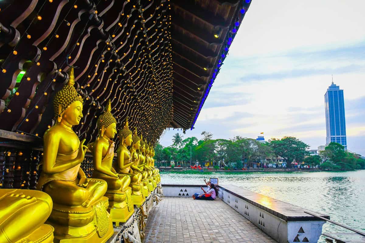 Gangaramaya Temple - Colombo