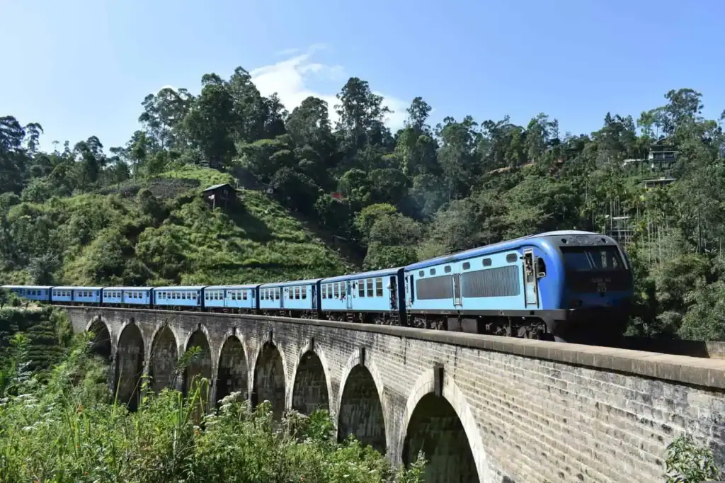 Kandy to Ella Train over the Nine Arch Bridge
