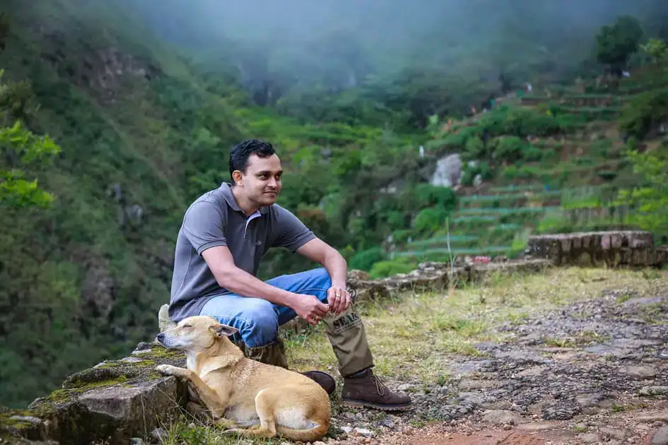 Hiking along the Devil's Staircase trail