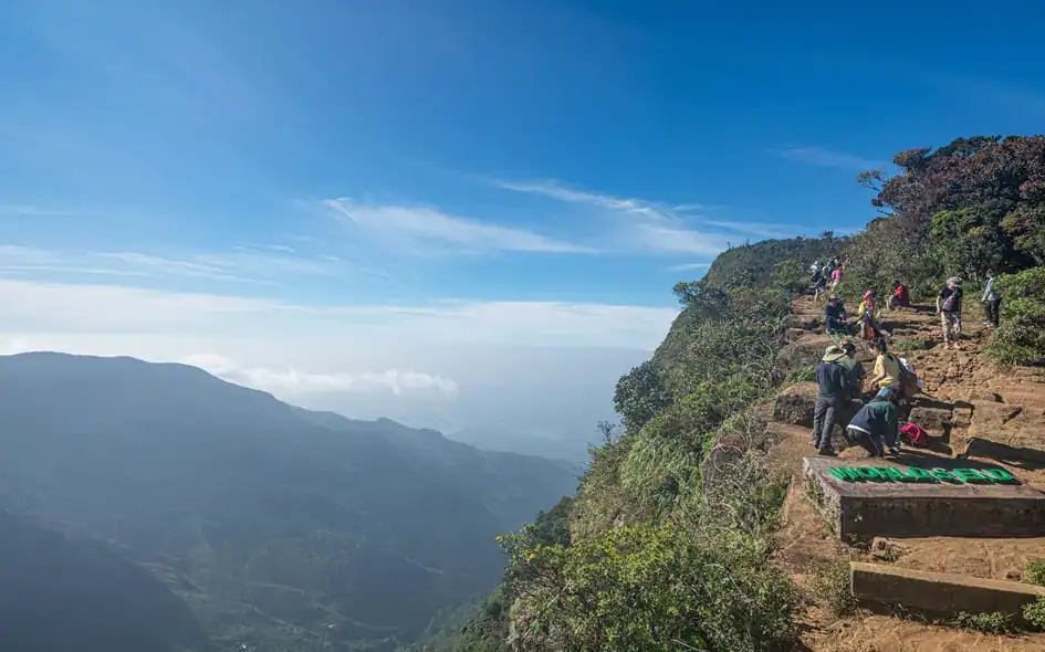 World’s End cliff, one of the most famous viewpoints in Sri Lanka