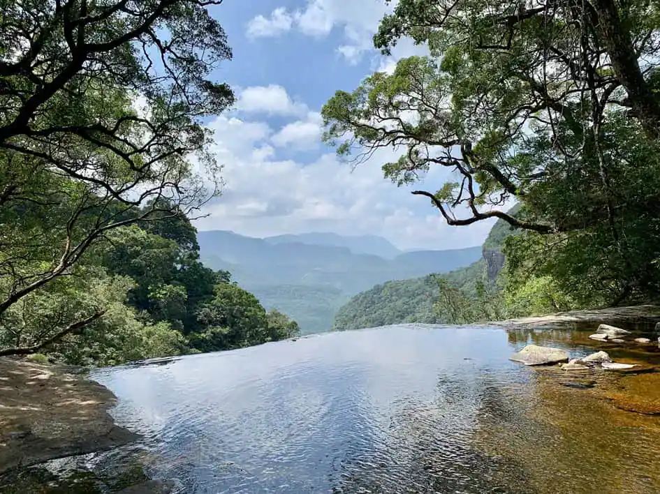 A Natural Infinity Pool - Duwili Ella Falls
