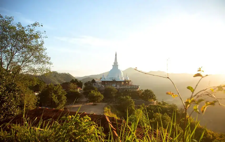 Mahamevnawa Buddhist Monastery in Ella