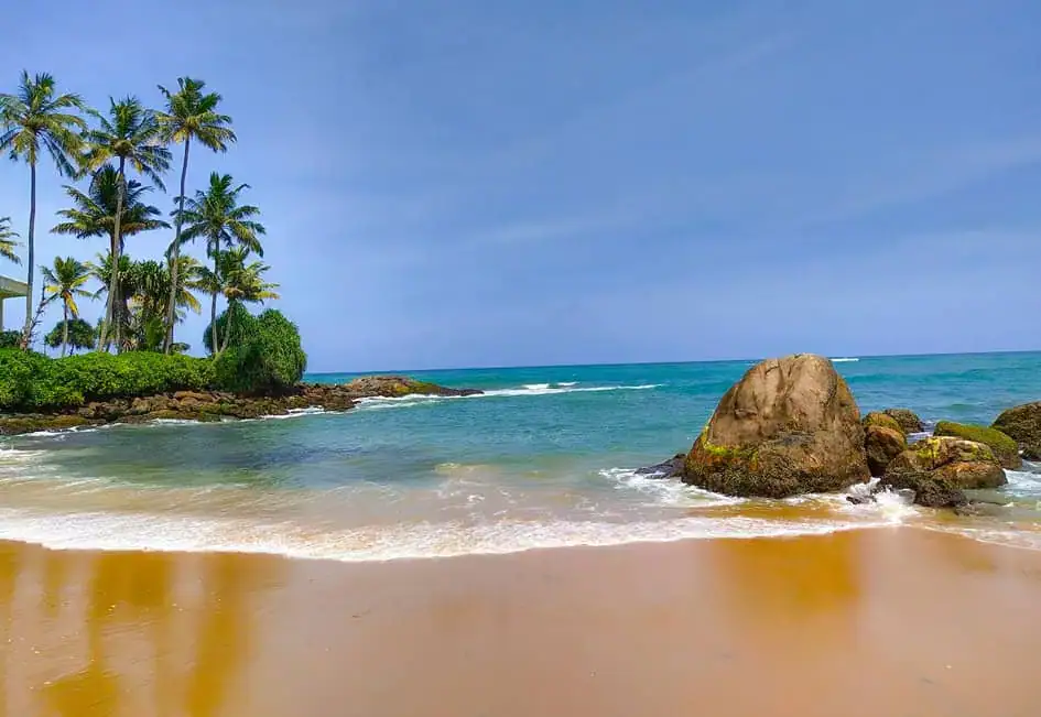 Mount Lavinia Beach - One of the Best for Swimming Near Colombo