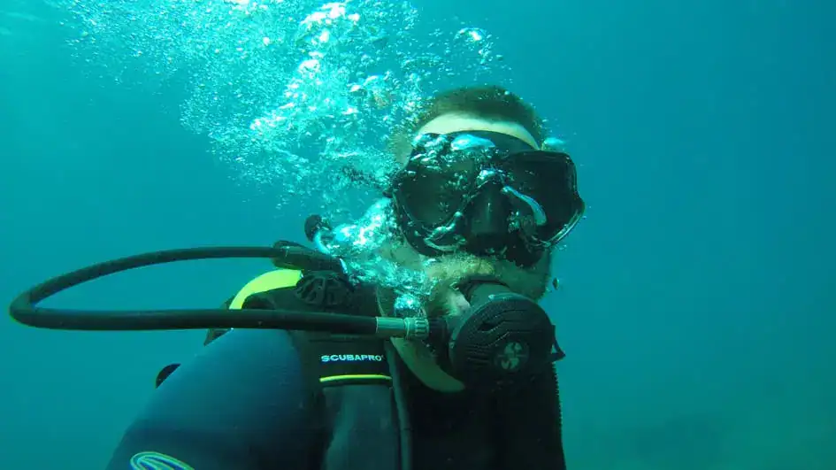 Underwater selfie