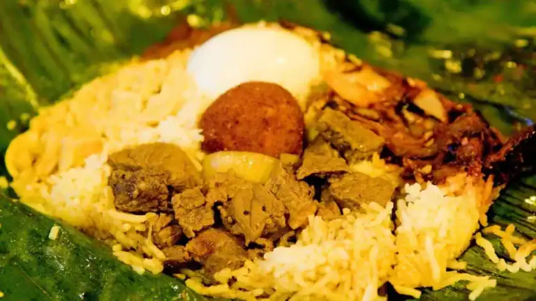 A delicious Sri Lankan meal wrapped in a banana leaf