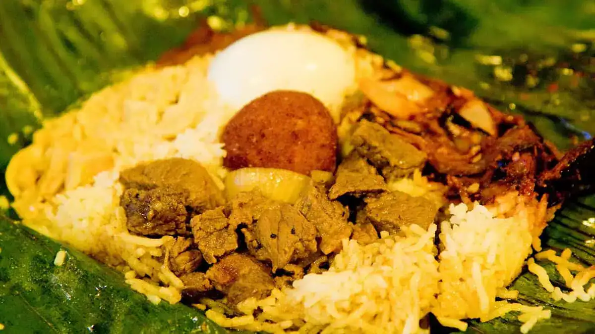A delicious Sri Lankan meal wrapped in a banana leaf