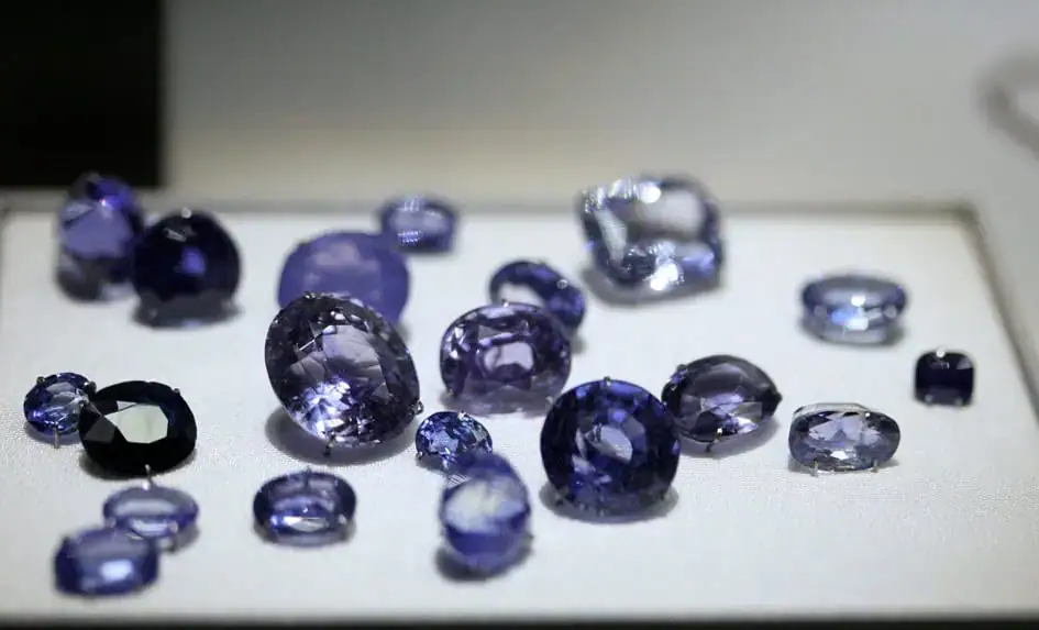 Blue Sapphires from Sri Lanka - Shopping in Sri Lanka