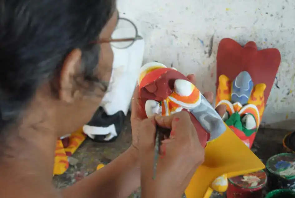 Painting a mask