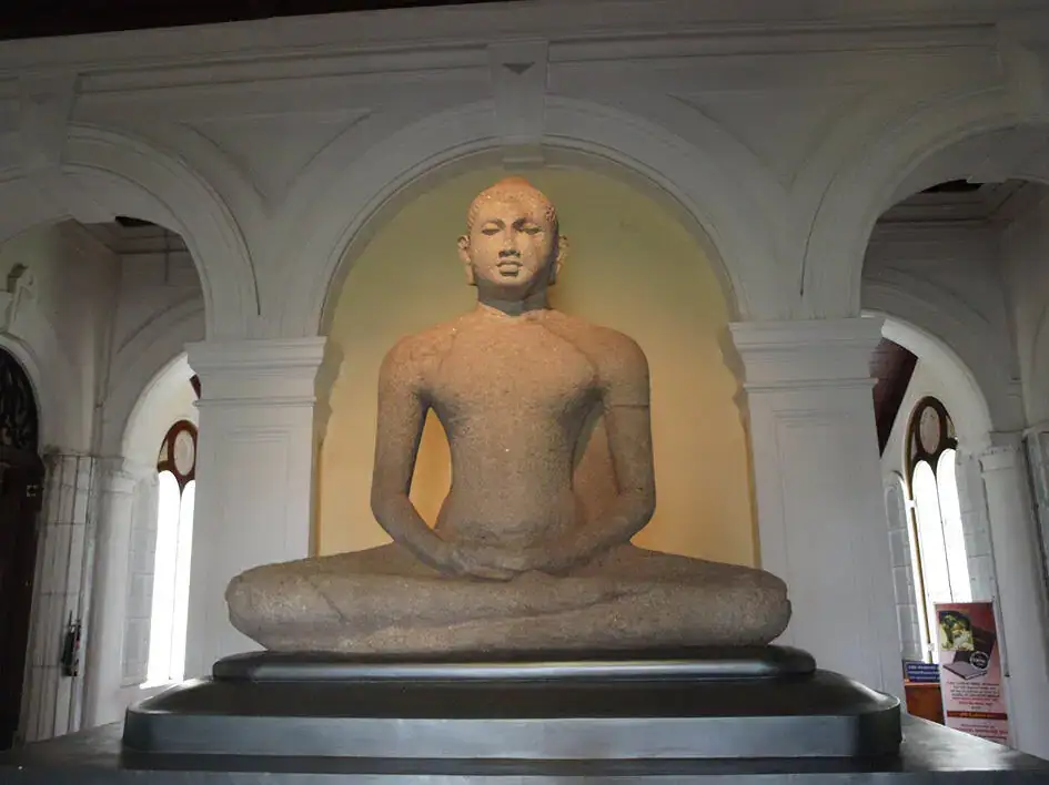 Toluvila Buddha Statue