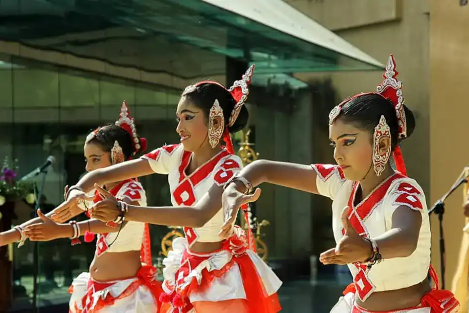 Female Dancers