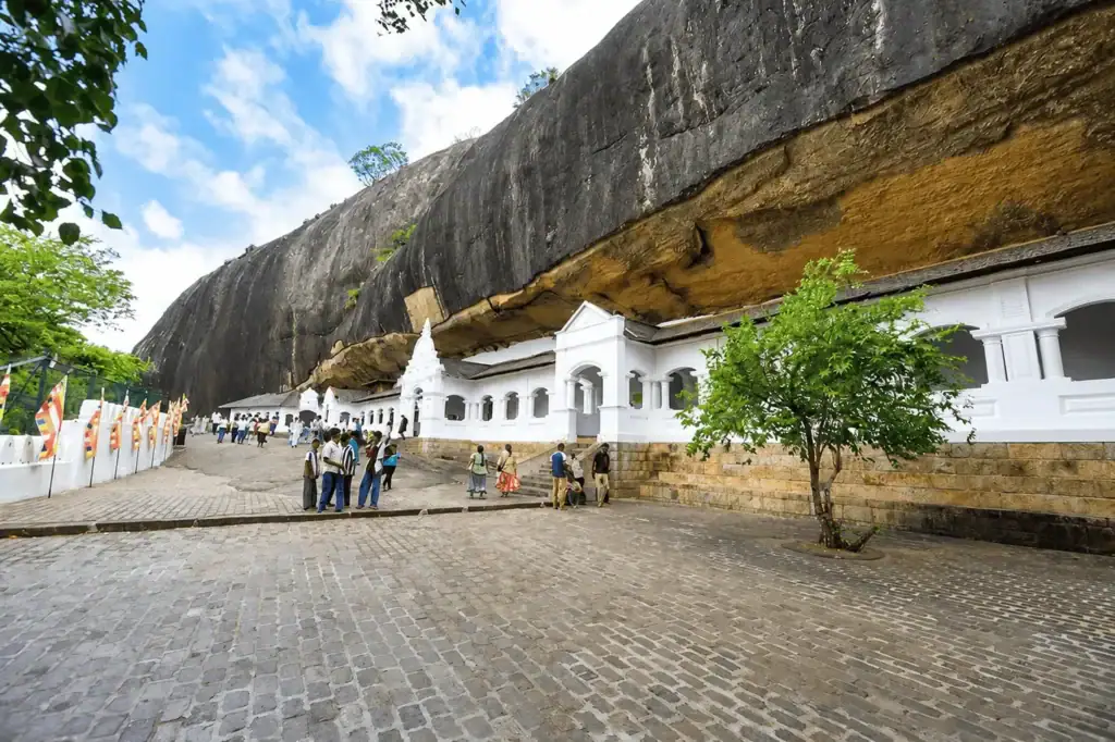 Dambulla Ancient Cave Temple