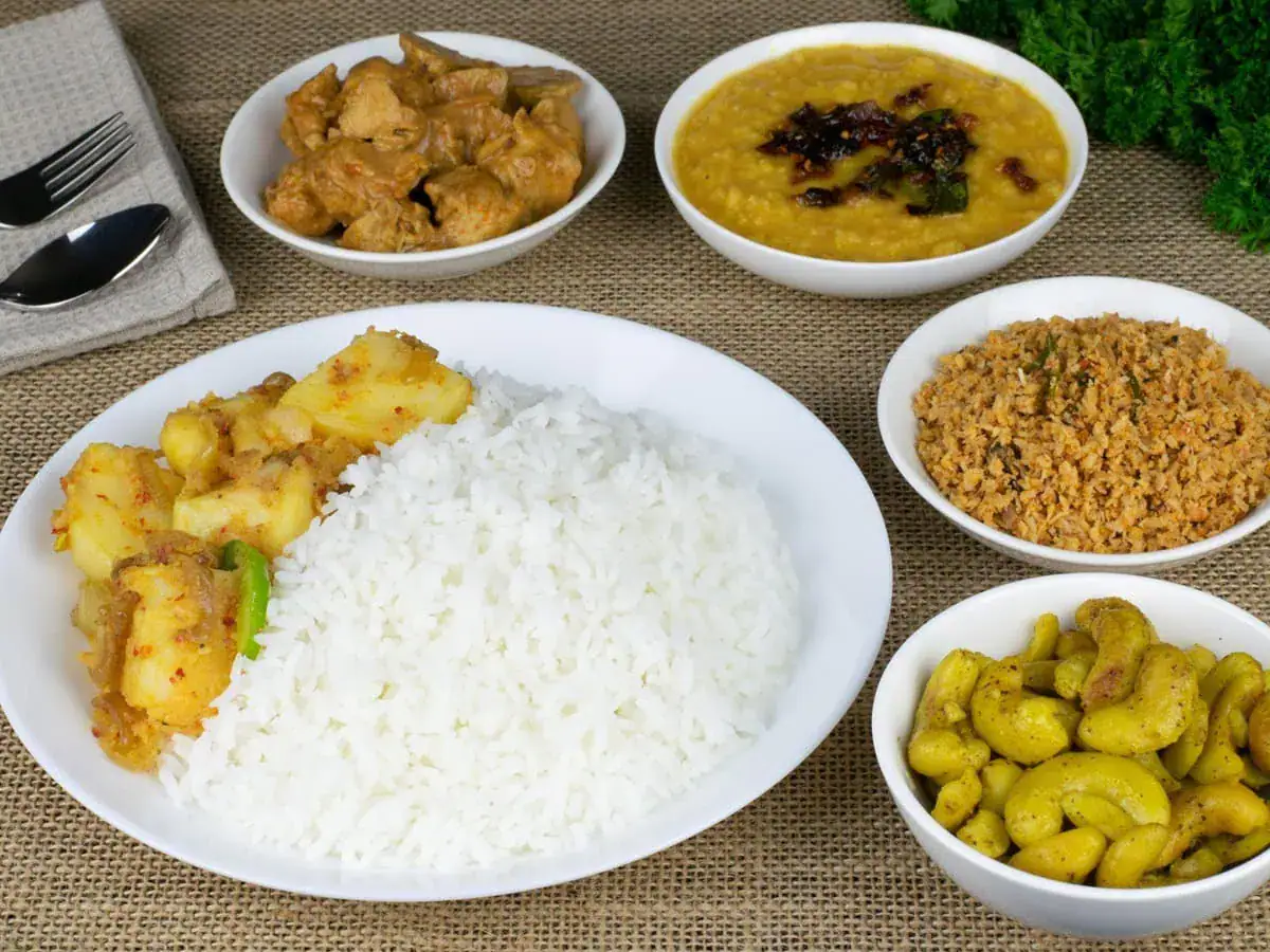 Dining experience with Sri Lankan food