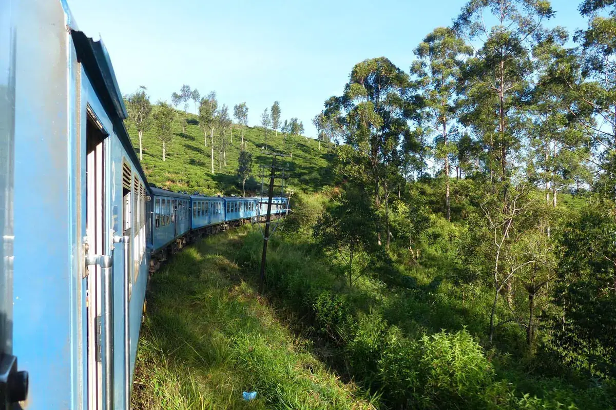 Kandy to Ella train journey through Sri Lanka