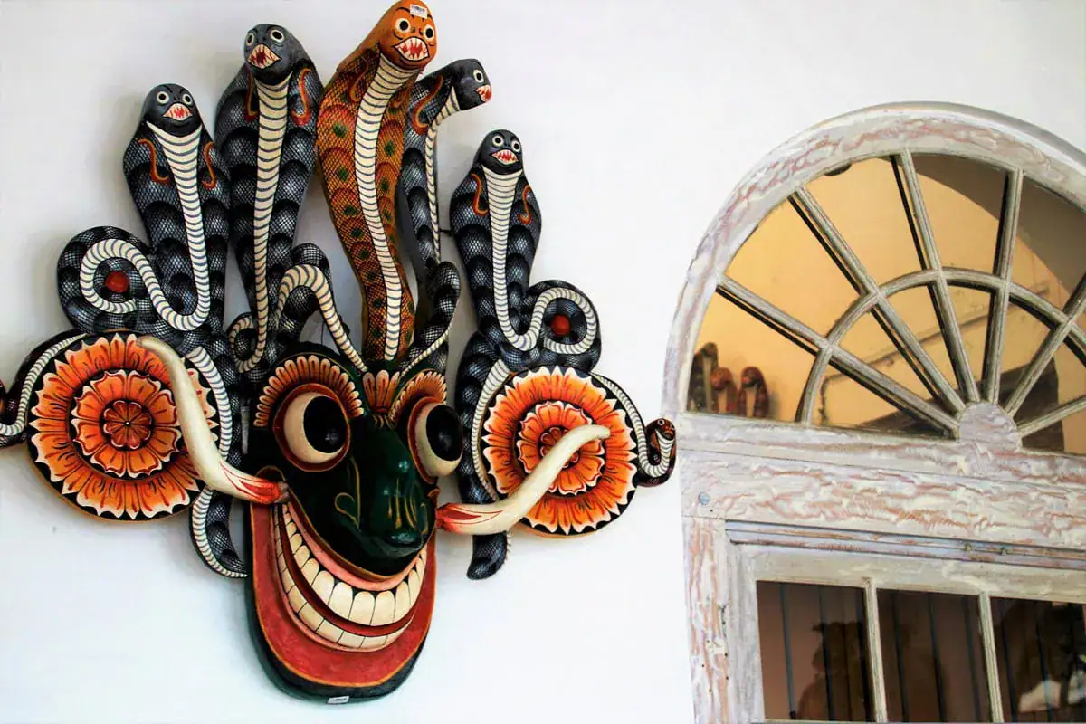 Local life and traditional crafts in Sri Lanka