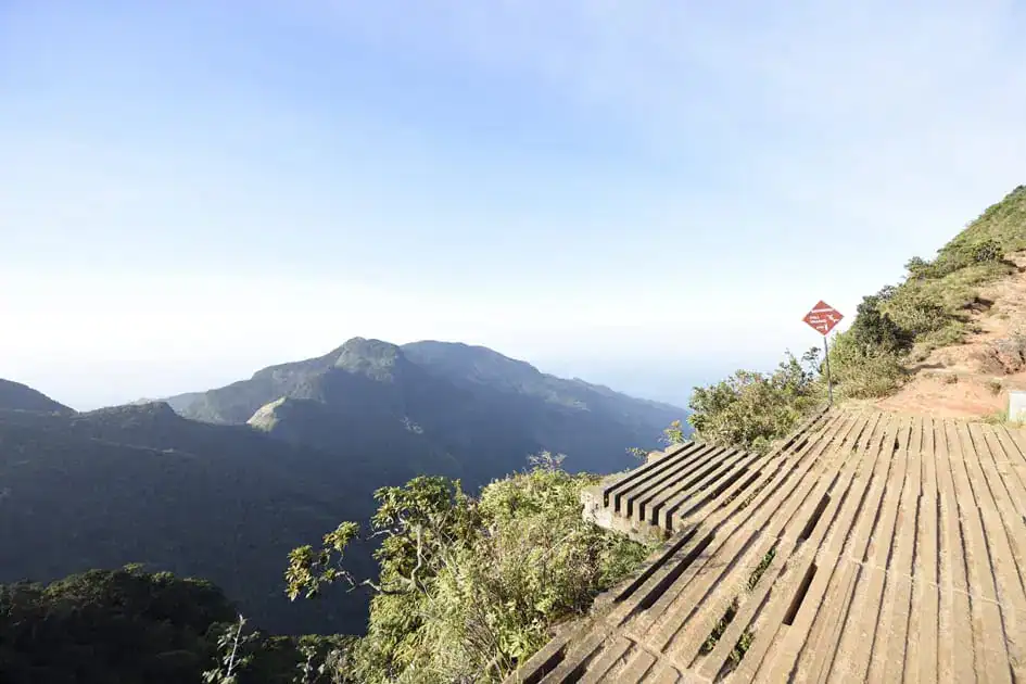 Mini Word's End - Horton Plains