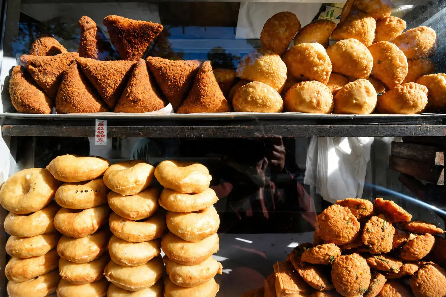 A selection of Sri Lankan street foods