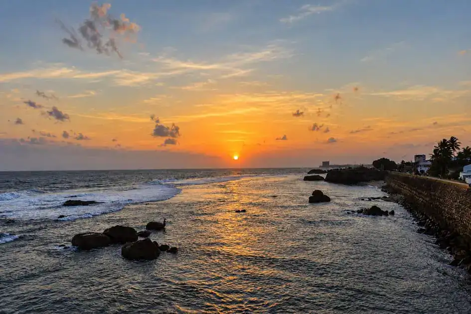 Sunset at Galle Fort - One of the best views during your 21-Day Sri Lanka Itinerary for April