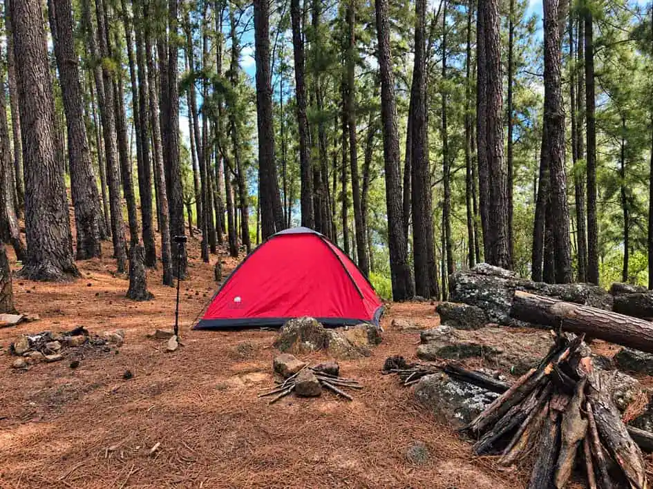A hikers' tent in Wangedigala